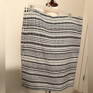 LOFT Black and White Pencil Skirt - Size 10